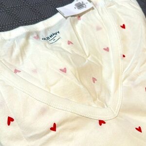 Lot of 4x cute t shirts!PERFECT FOR SUMMER! Plus ! Cute Valentine’s Day tee